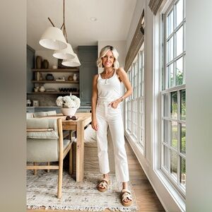 Abercrombie & Fitch Women's White Straight Leg Jeans